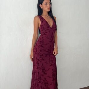 Motel Rocks Gabriela Midi Dress In Botanical Flower Maroon